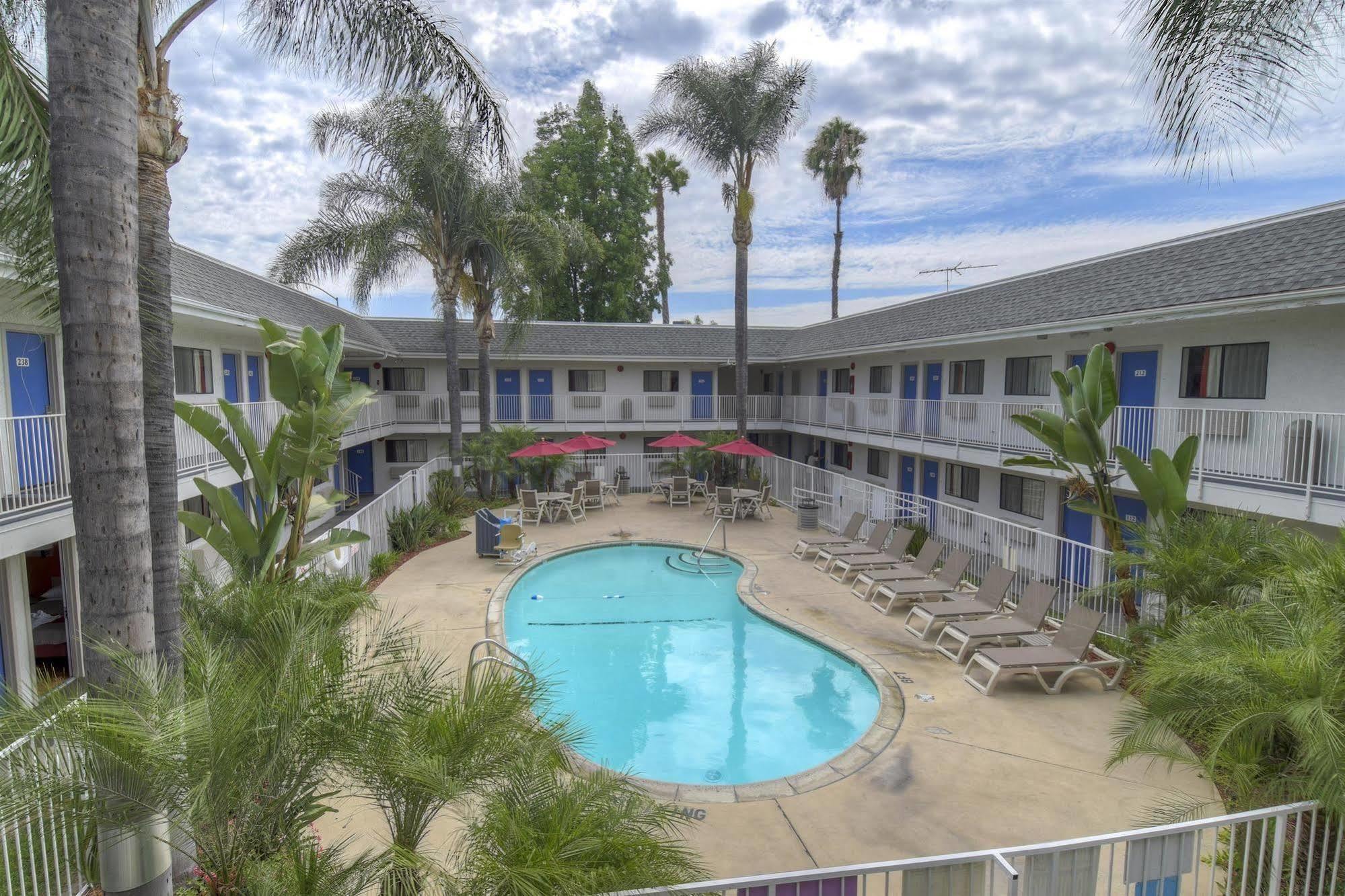 Motel 6-Baldwin Park, Ca - Los Angeles Exteriör bild
